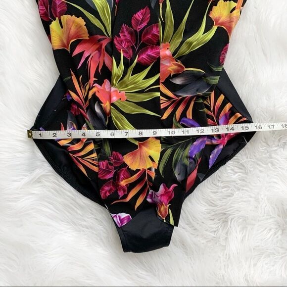 2021 MAGICSUIT Oasis Jill One Piece Swimsuit! - Picture 4 of 8